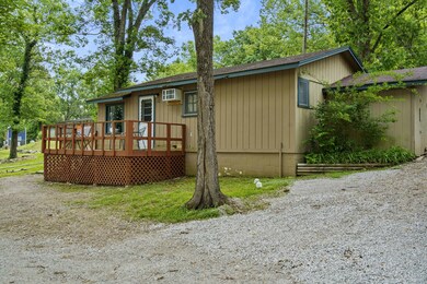 LAKEFRONT VIEW NIGHTLY RENTAL CABIN