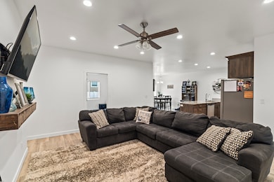 581 S 200 W, Richfield, UT 84701 - photo 5