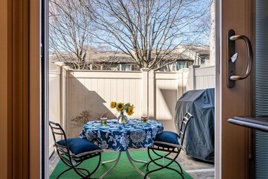 54 Regent Cir, Brookline, MA 02445 - photo 3