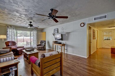 Front-Living