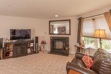 30 Mountain Laurel Ln, Fitchburg, MA 01420 - photo 5