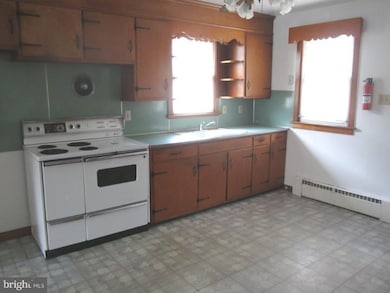 199 E Main St, Penns Grove, NJ 08069 - photo 4