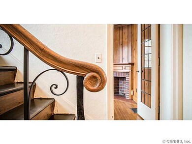 Foyer.