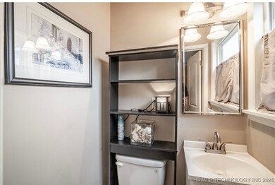 512 W Urbana St, Broken Arrow, OK 74012 - photo 7