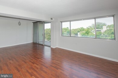 Presidential Towers unit 620, Adelphi, MD 20783 - photo 5