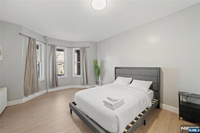 20 E 31st St, Bayonne, NJ 07002 - photo 4