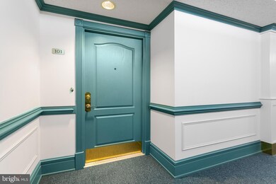 23140 Cobblestone Ln unit 101, California, MD 20619 - photo 3