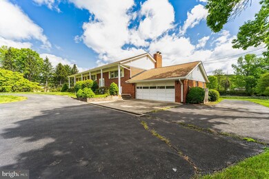 2112 Gadsen Rd, Upper Marlboro, MD 20774 - photo 4