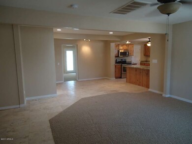 2550 E Cambridge Ave, Phoenix, AZ 85008 - photo 2
