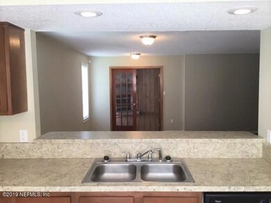 2447 Townsquare Dr, Jacksonville, FL 32216 - photo 3