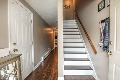 31 Walnut Cir, Merrimack, NH 03054 - photo 4