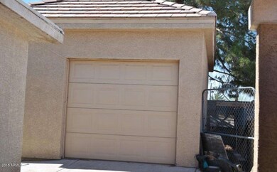 detached garage