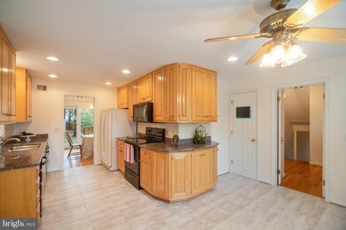 1915 Leo Ln, Alexandria, VA 22308 - photo 7