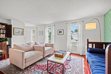 07-Living Room