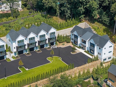 785 Post Rd E unit 204, Westport, CT 06880 - photo 2