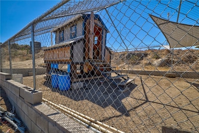 32425 Weber Way, Hemet, CA 92544 - photo 3