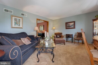 5662 Blakeslee Ave, Harrisburg, PA 17111 - photo 5