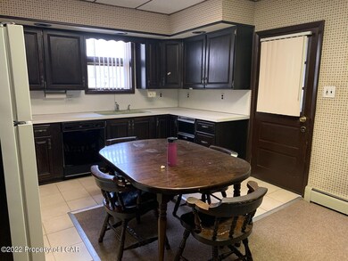 29 Dagobert St, Wilkes Barre, PA 18702 - photo 4