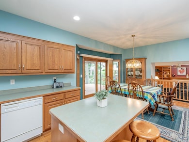 2212 Hydram Ave N, Saint Paul, MN 55128 - photo 5