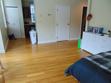 21 Charter St unit Suite 103, Boston, MA 02113 - photo 5