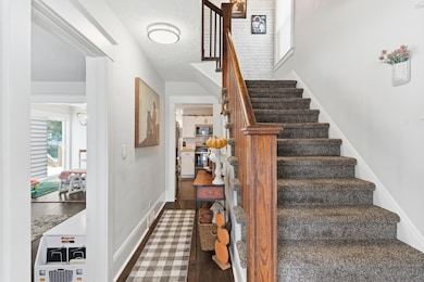 419 E Vine St, Vicksburg, MI 49097 - photo 7