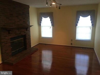 2107 Cross Trails Rd, Windsor Mill, MD 21244 - photo 3