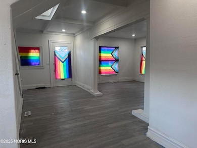 629 Virginia St, Toledo, OH 43620 - photo 3