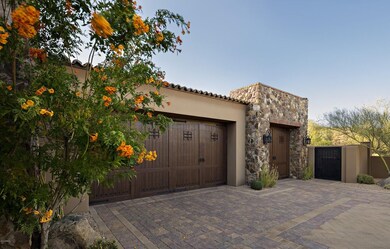 003_3 Car Garage