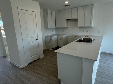 1503 Wisteria Peaks Ct, Crosby, TX 77532 - photo 4