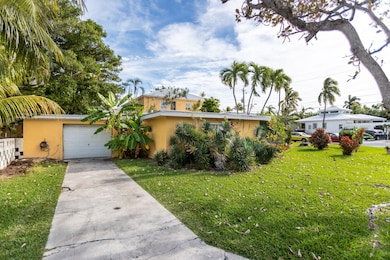 1005 Flagler Ave--garage & storage