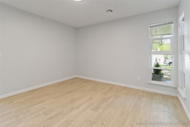 4007 W Pittsburg Cir, Broken Arrow, OK 74012 - photo 4