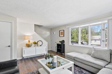 16 Bolton St, Worcester, MA 01604 - photo 2