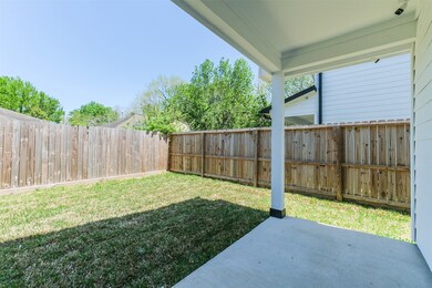 5103 Briscoe St unit B, Houston, TX 77033 - photo 6