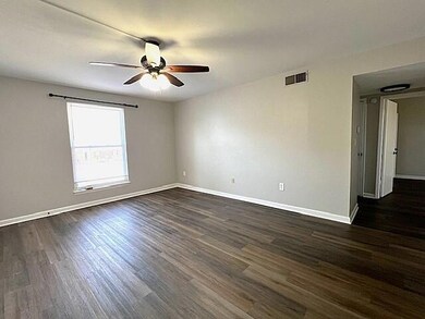 IMG_6583 living room 3