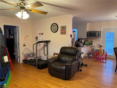 140 Morrison Creek Rd, Statesville, NC 28625 - photo 6