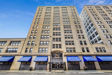 Printer's Square unit 903, Chicago, IL 60605 - photo 3