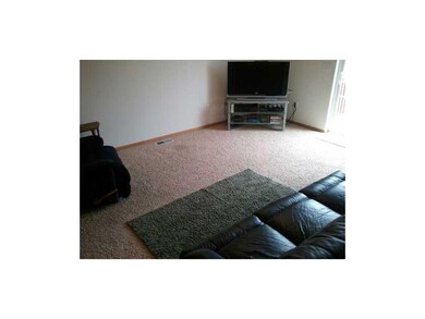 Living Room. Note carpeting is like new
