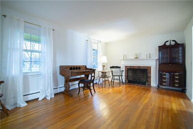 26 Monmouth Dr, Riverside, RI 02915 - photo 6