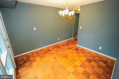 4415 Forest Glen Ct, Annandale, VA 22003 - photo 5