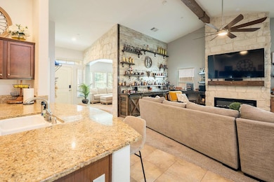 602 S Filbert Ave, Fresno, CA 93727 - photo 7