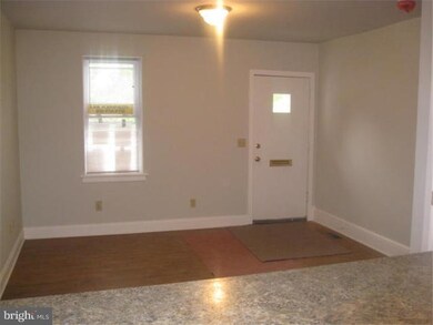 523 E Lafayette St, Norristown, PA 19401 - photo 2