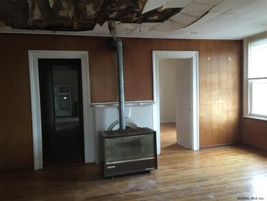 304 8th St, Troy, NY 12180 - photo 5