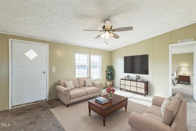 297A6235 - Living Room - Standard - 4