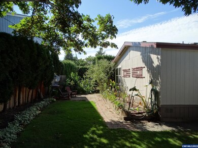 141 S 5th St unit 5, Independence, OR 97351 - photo 5