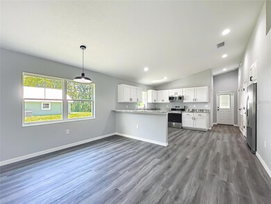 919 Cr 482c, Lake Panasoffkee, FL 33538 - photo 7