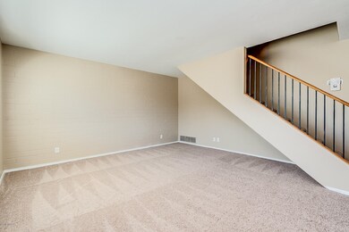 904 Desert Ave-5