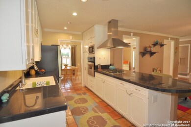 8223 Greenbrier Dr, San Antonio, TX 78209 - photo 7