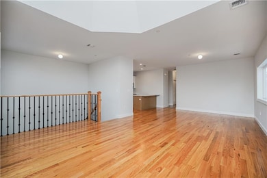 28 Waterside Pkwy, Staten Island, NY 10308 - photo 7