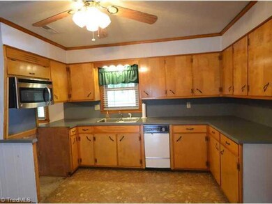 3332 Staleys Farm Rd, Asheboro, NC 27205 - photo 6