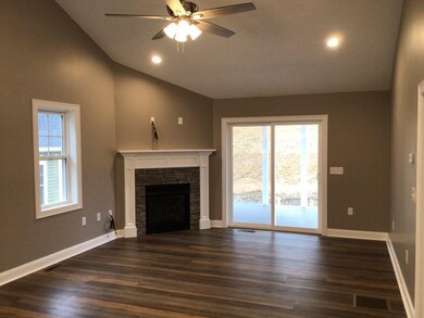 4 Soucy Dr, Rutland, MA 01543 - photo 3